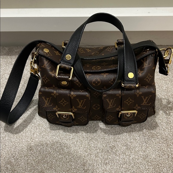 Louis Vuitton Manhattan MM monogram with black leather - Picture 10 of 11